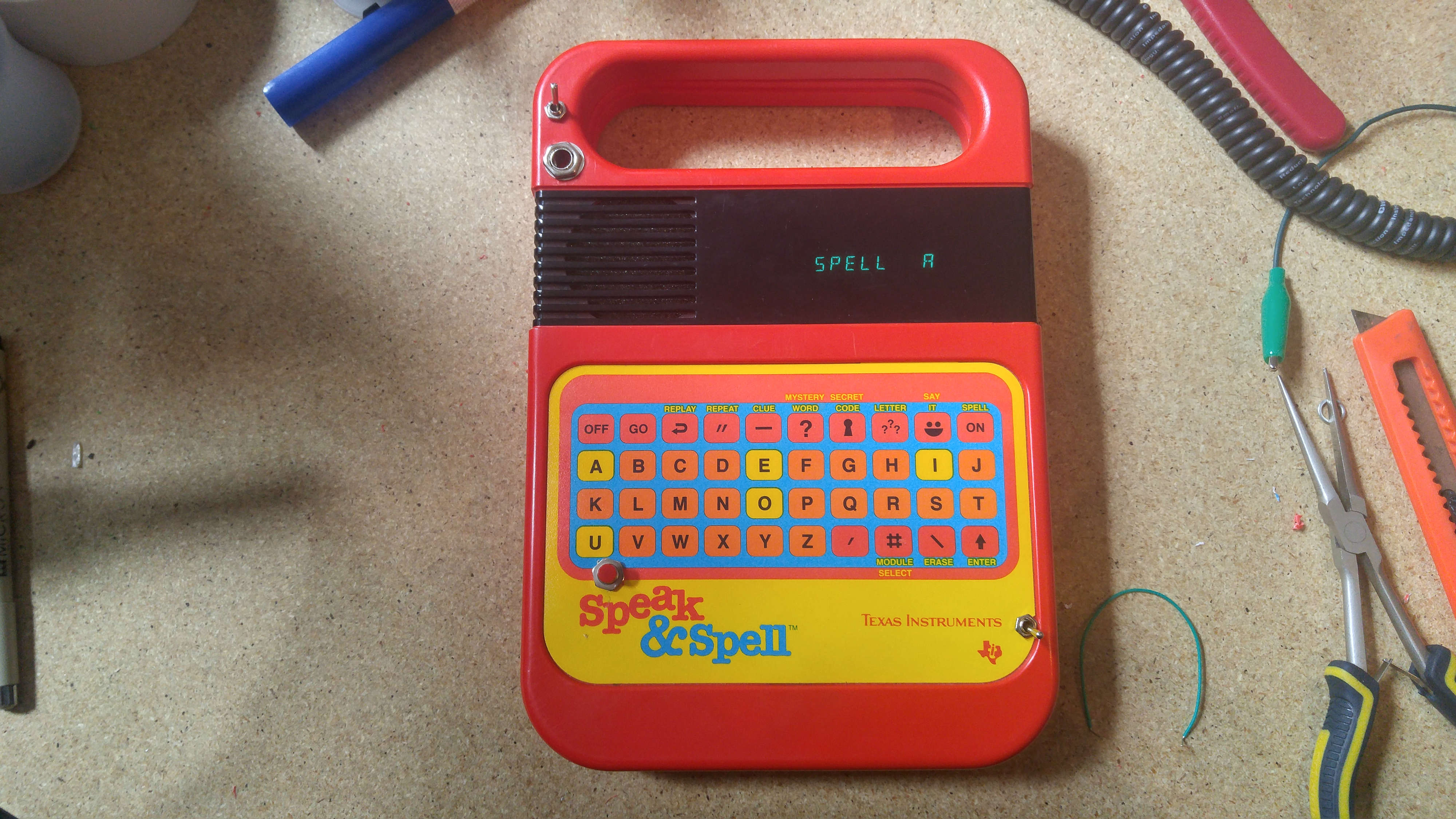 Speak And Spell Part 1 - Set-up and First Glitch - Sam Vs. Sound